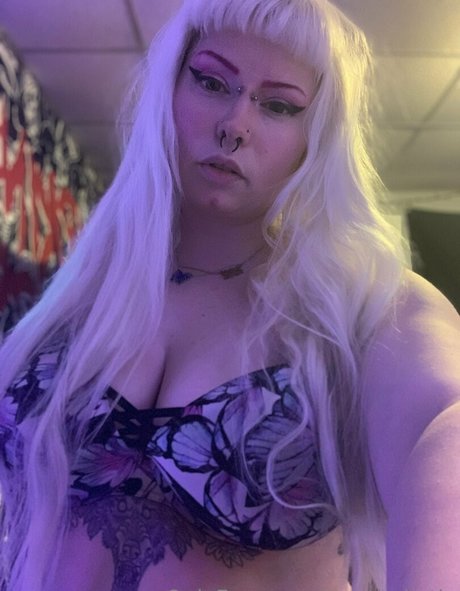 apothekatie estrella desnuda galería