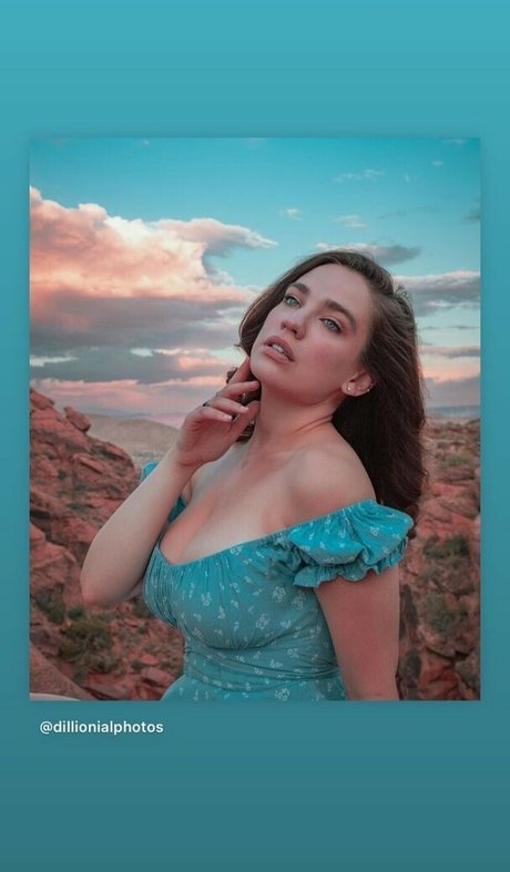 Stephanie Oustalet buen modelo archivo