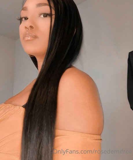 rosedemifree modelo hermosa fotos