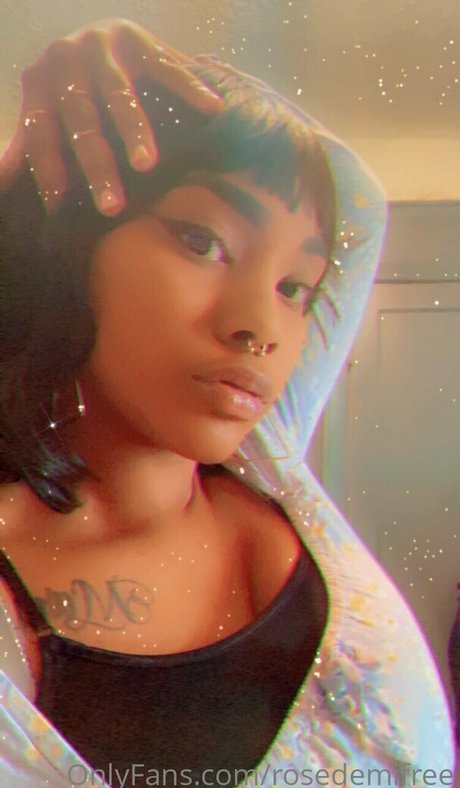 rosedemifree modelo archivo