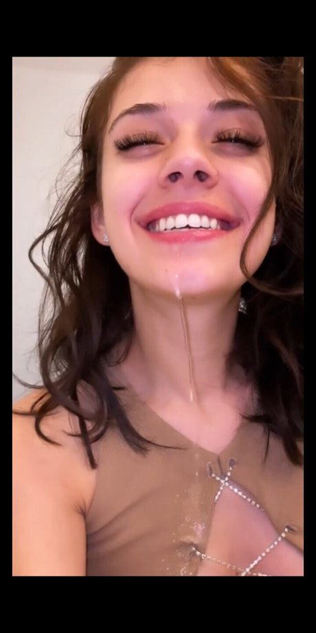 Koala Puffs desnudos estrella foto