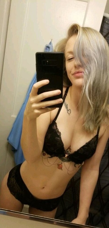 Damnwithaloudham estrella porno adulto archivo