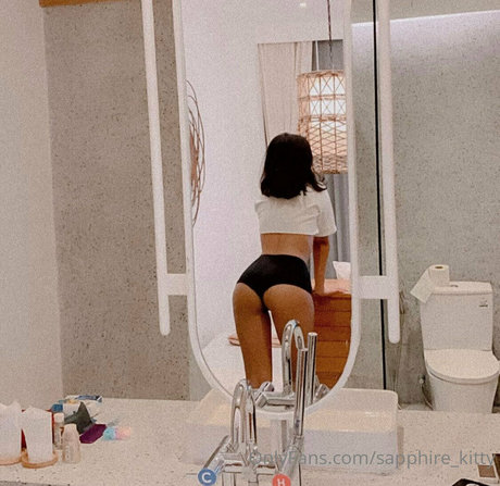 sapphire kitty linda estrella fotos