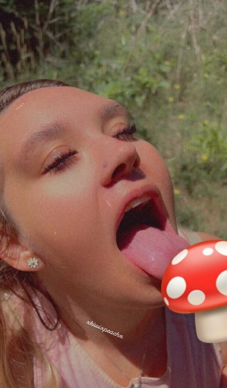 xkiwixpeachx estrella porno del sexo archivo