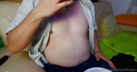 bellystuffingfan buena actriz foto