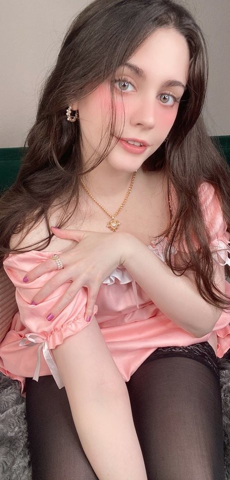 Adina luna modelo galería