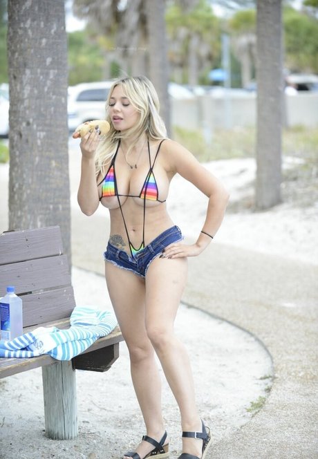 Bella Bunnie Amor estrella caliente galerías