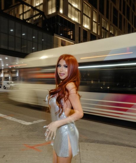 Desiree Montoya modelo desnudos imagen