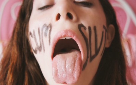 Milkwebs modelo xxx galerías