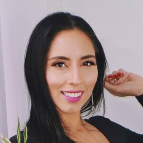 your favorite nylon girl actriz desnuda foto