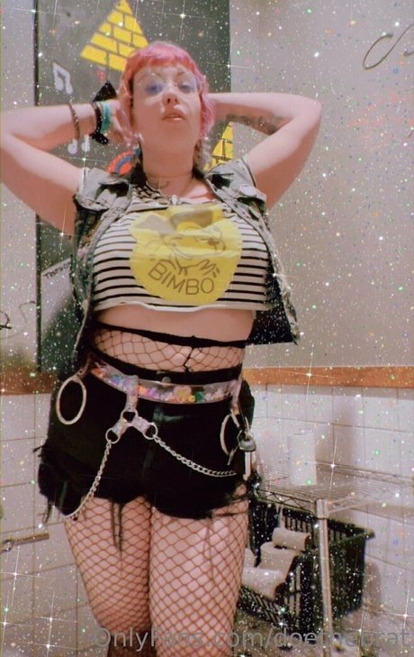 doethebrat estrella porno caliente fotos