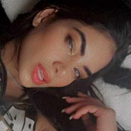 onlyfans afeitados caliente bonita archivo