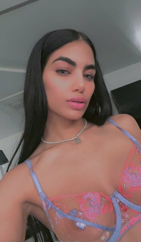 vioti modelo pornografico galería