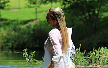 theeveemarie estrella caliente imagen