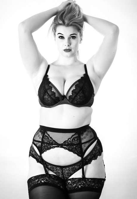 Natalie Juliet Deadman estrella agradable imagen