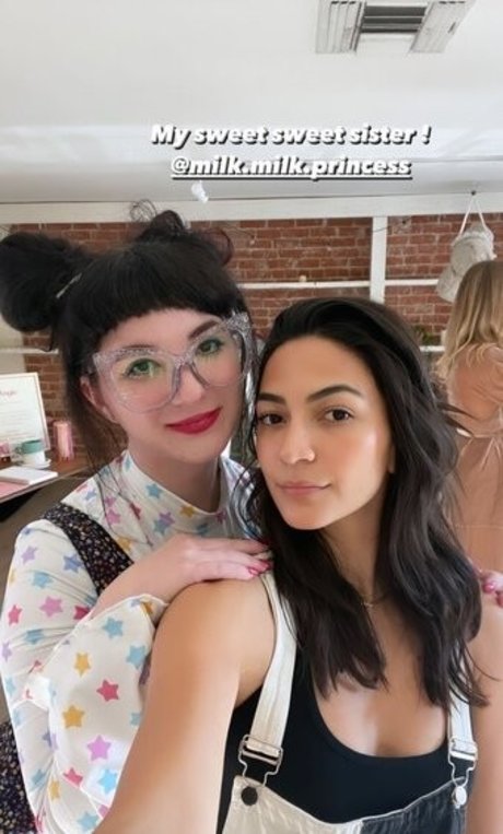 Natalee Linez estrella porno exclusiva galería