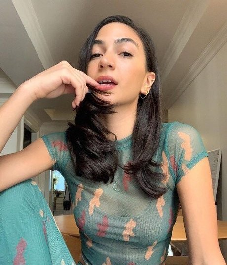 Natalee Linez modelo caliente imagen