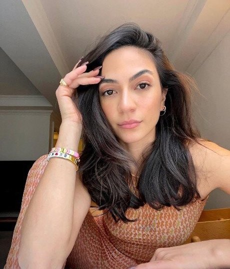 Natalee Linez estrella porno atractiva foto