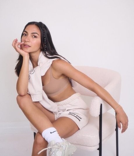 Natalee Linez estrella porno desnuda imagen