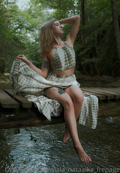 mala nataalka frepage modelo atractivo archivo