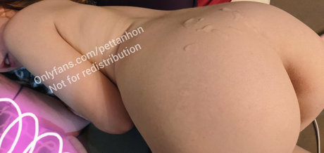 pettanhon actriz desnuda foto