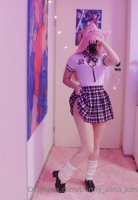 Bunny Alina Kim estrella desnuda fotos