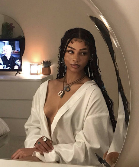 selwrite actriz xxx imágenes