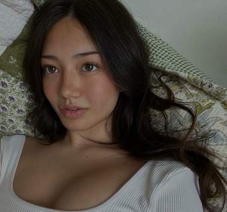 Miku Martineau modelo hd galerías