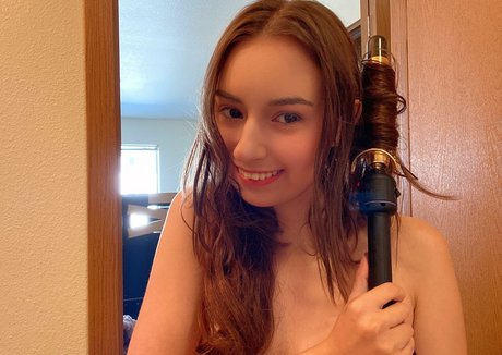 nicoleauclairfree actriz desnuda galerías