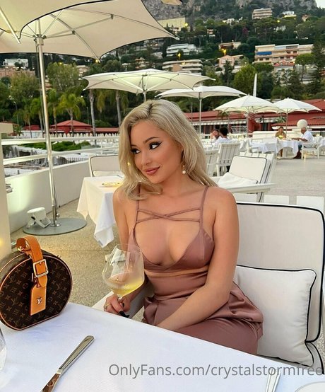 crystalstormfree sexo modelo archivo