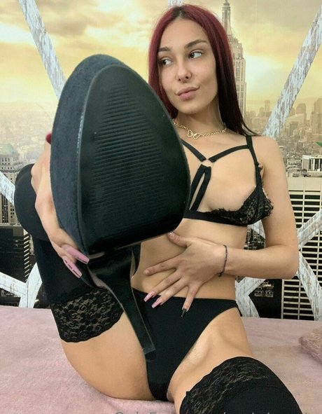 gretatwenty estrella erótica imagen