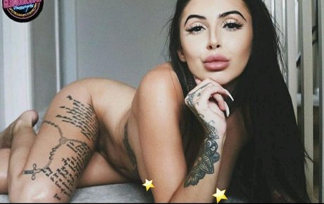 Hollie Stafford modelo porno archivo