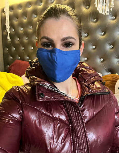 lilybrazilianbombshell estrella pornografica imagen