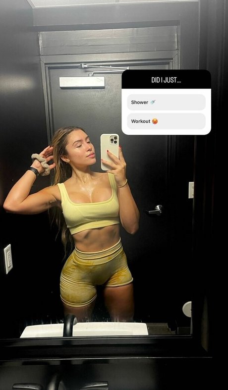 Andrea Paola Carmona arte estelar galerías