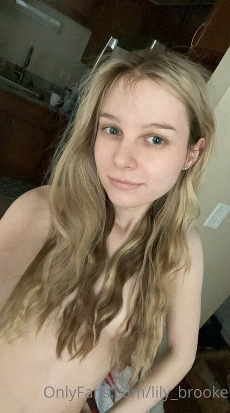 Lily Brooke estrella hd galerías