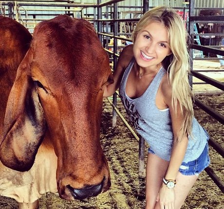 Krystal Gable actriz desnuda imagen