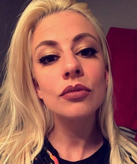 Jessie Volt hermosa actriz recopilación