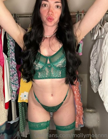 Mollymoonnn estrella porno atractiva galerías