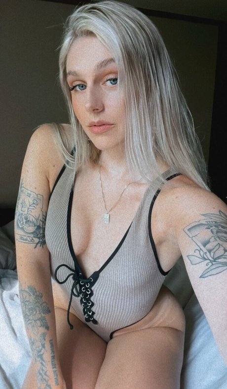 Honeypotvip modelo sexy imágenes