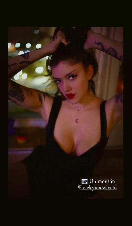 Vicky Massironi estrella porno del sexo foto