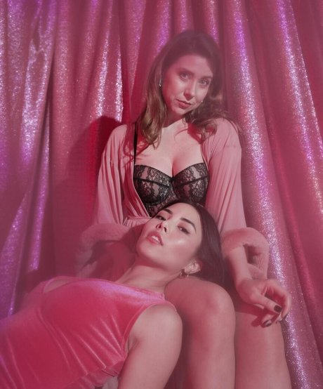 Hazel Hayes estrella porno bonita galería