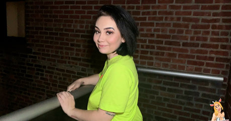 Lenna Lux estrella agradable foto