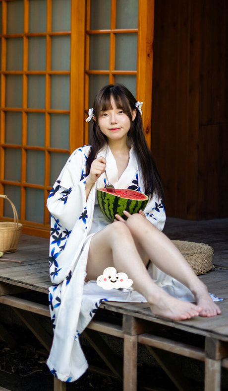 coño adolescente asiático onlyfans caliente foto