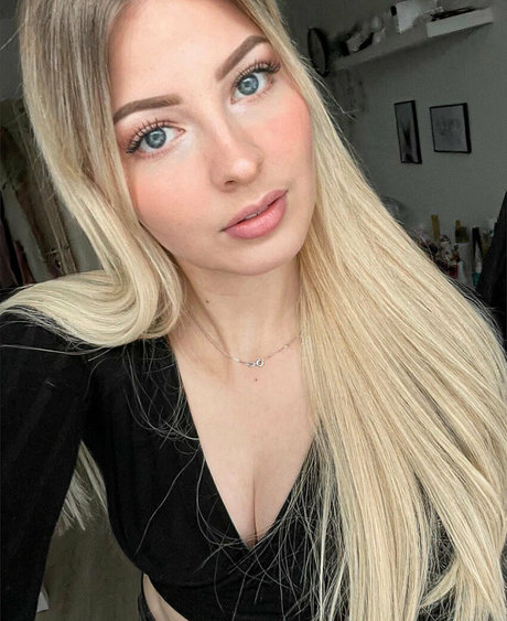 milf pantimedias onlyfans pornografico agradable fotos