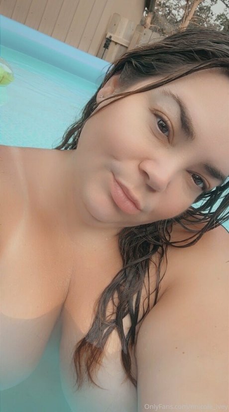 nnicole ivey estrella atractiva foto