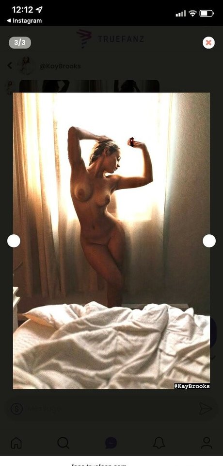 KayBrooks TrueFanz buena estrella porno foto