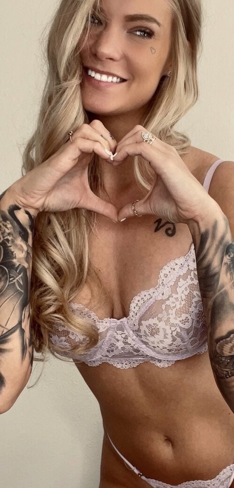 Krista M Arie actriz libre galería