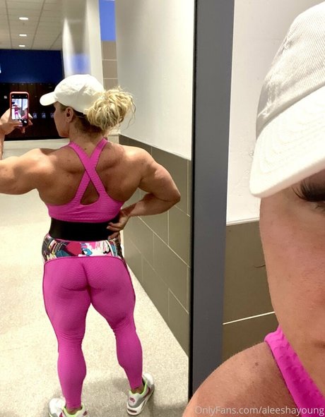 aleeshayoung modelo mejor galerías