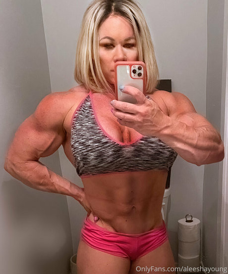 aleeshayoung modelo de arte fotos