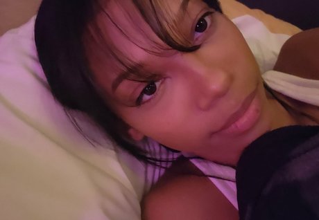 Eden Jabari actriz porno imagen